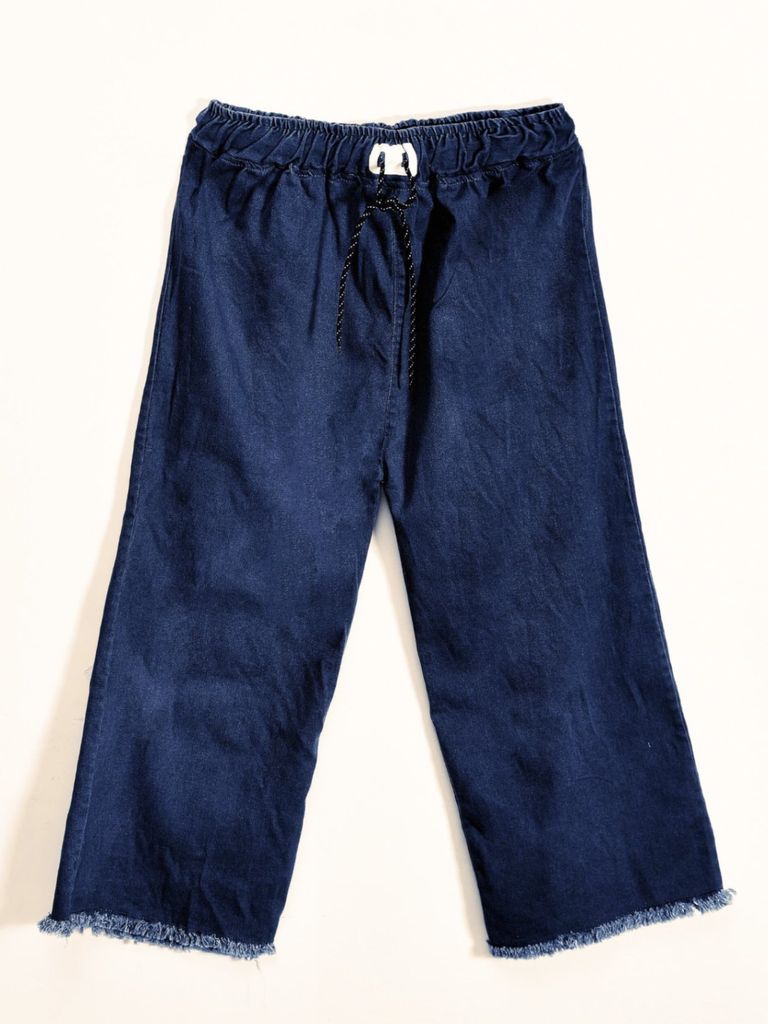 Denim jeans baggy
